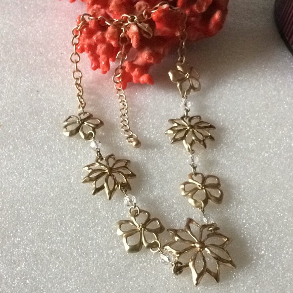 Vintage Jewelry Vintage Flower Necklace Poshmark